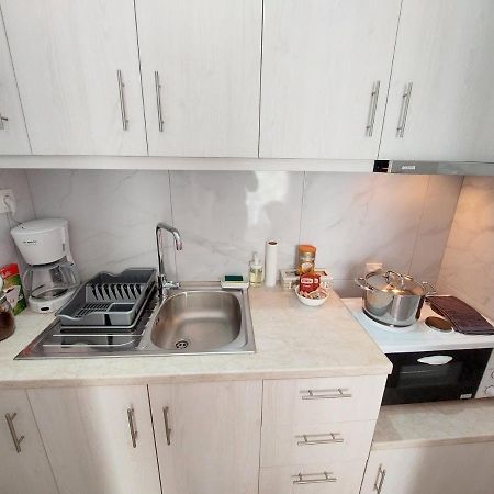 ארטמידה Crystal Home Near Airport מראה חיצוני תמונה